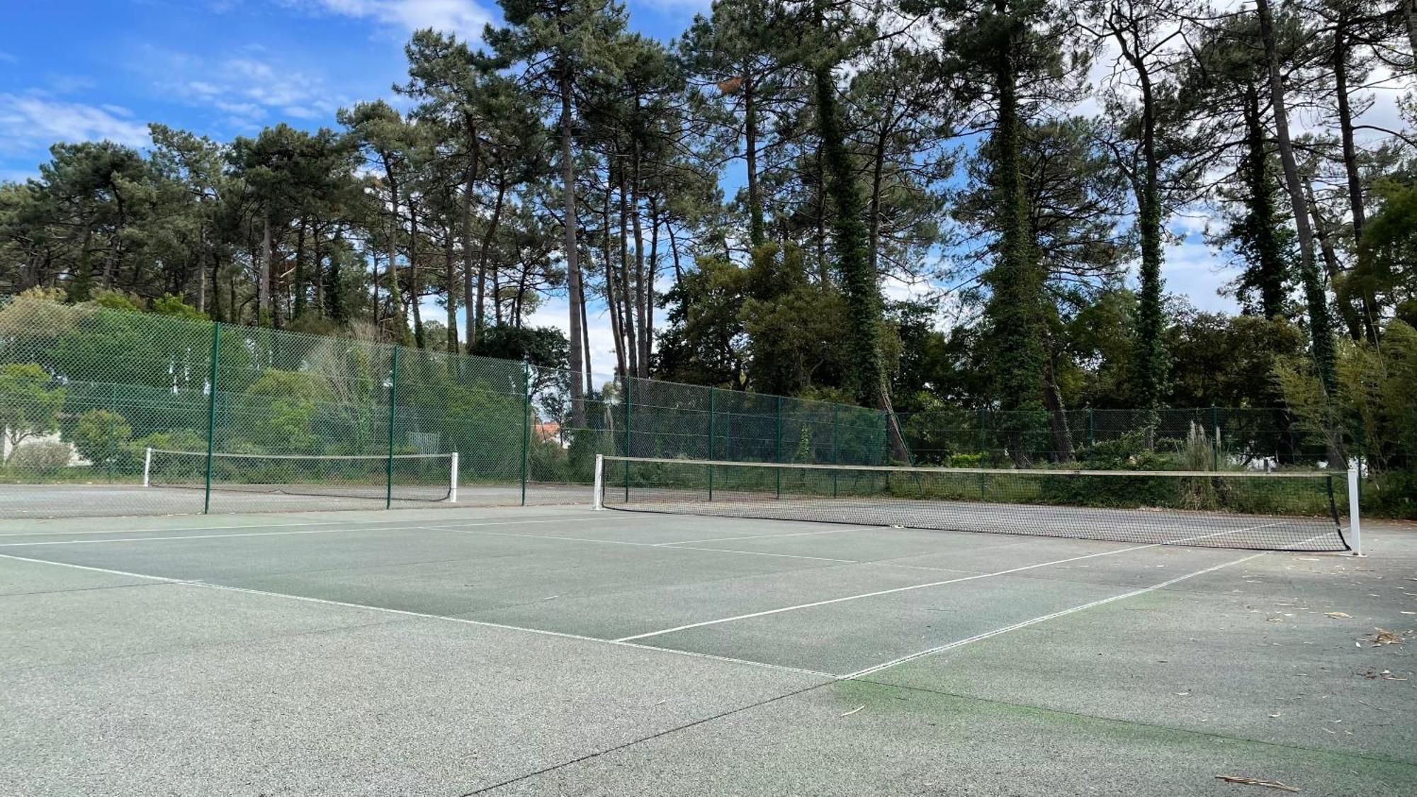 Chalet Paisible A La Plage, Piscine Et Tennis Ondres Exterior photo