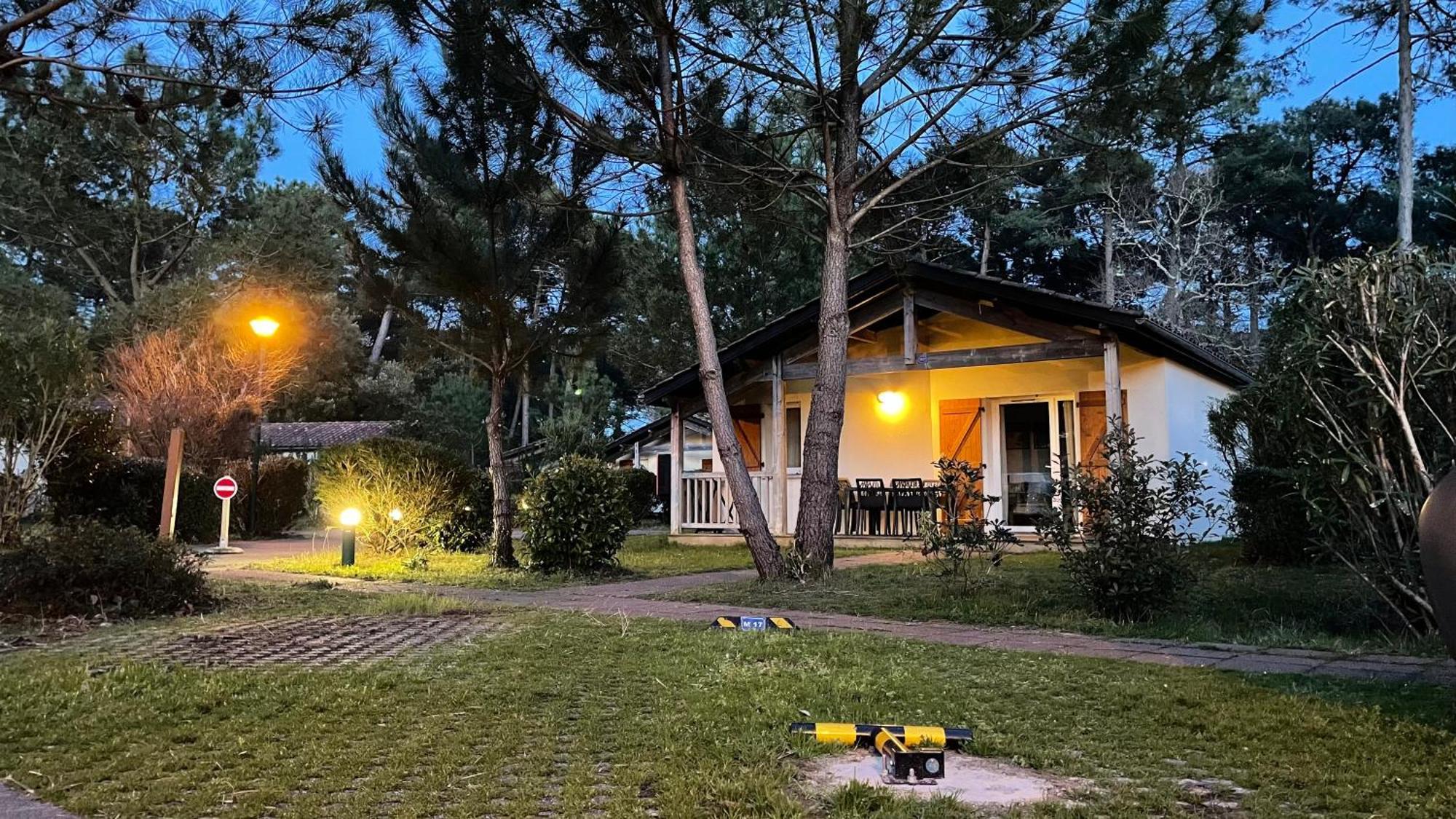 Chalet Paisible A La Plage, Piscine Et Tennis Ondres Exterior photo